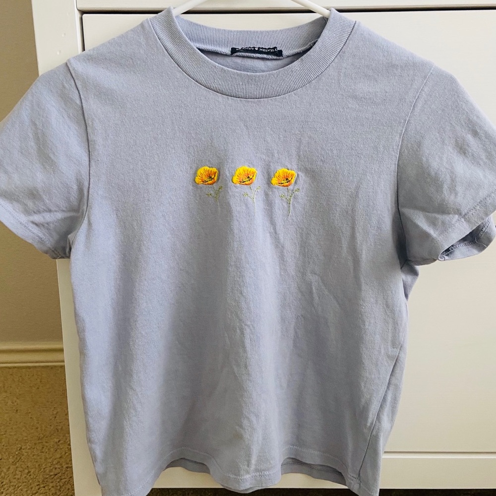 Brandy Melville Blue Poppy top 🌼